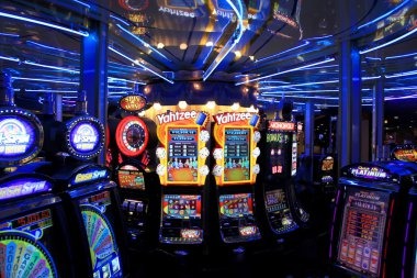 Book of Dead slot game interface on makoto platform